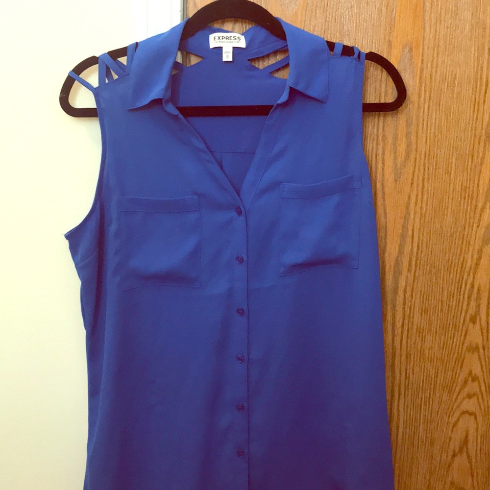 Express cutout sleeveless portofino shirt